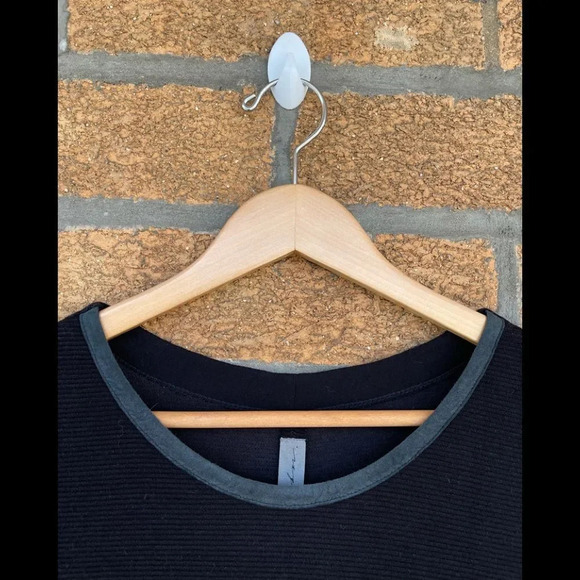 RAQUEL ALLEGRA LONG SLEEVE FITTED DRESS IN BLACK 2 - Picture 4 of 9